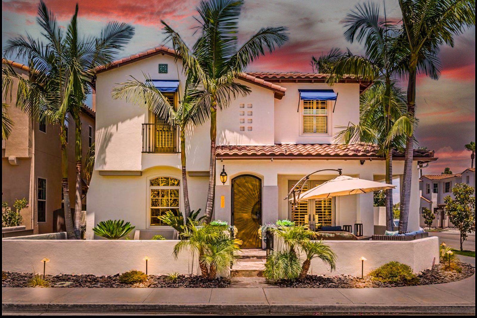 Luxury home twilight real estate photography